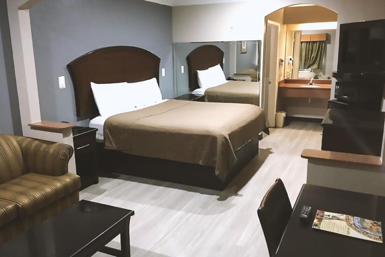Blue Way Inn & Suites By Jasper Houston Buitenkant foto