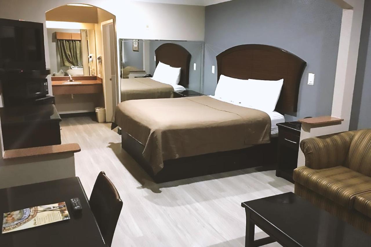 Blue Way Inn & Suites By Jasper Houston Buitenkant foto